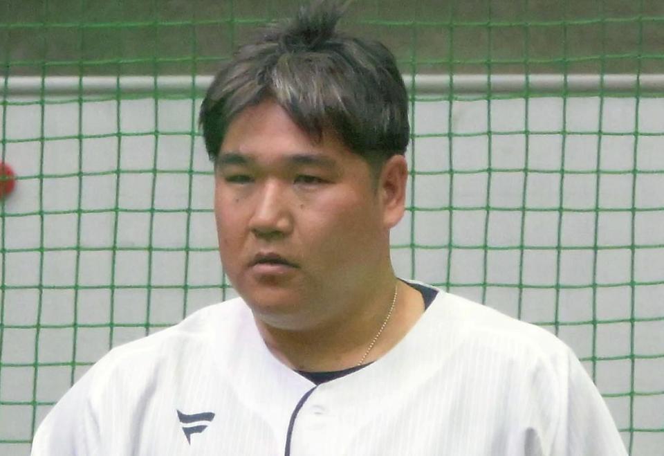 西武 中村剛 使用済 バッティンググローブ おかわり君 f_18594700.jpg