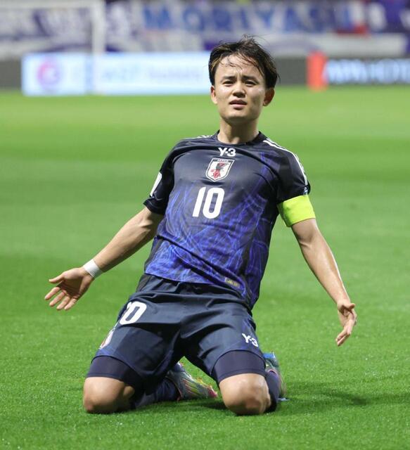 サッカー】10番久保建英フィーバーの舞台裏とは ユニホーム大人気