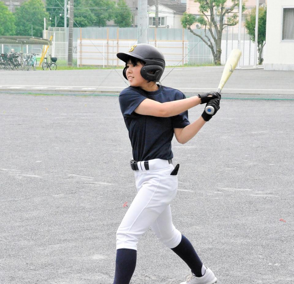 　青鳥特別支援で初の女子部員となった小山さん