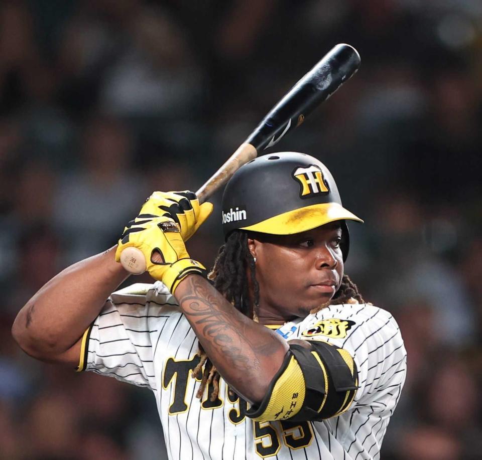 　昨季まで阪神に所属していたミエセス