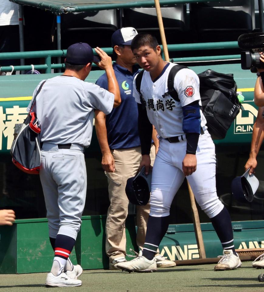野球】夏の甲子園 心温まる敗者からのエール 試合後の慣習となった光景