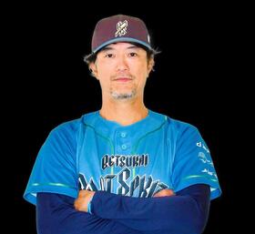 小林敦司さん＝球団提供