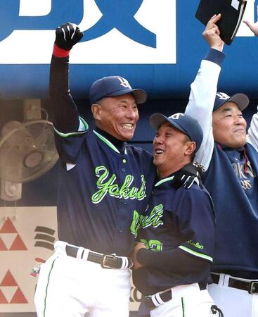 開幕ダッシュを決めた池山監督