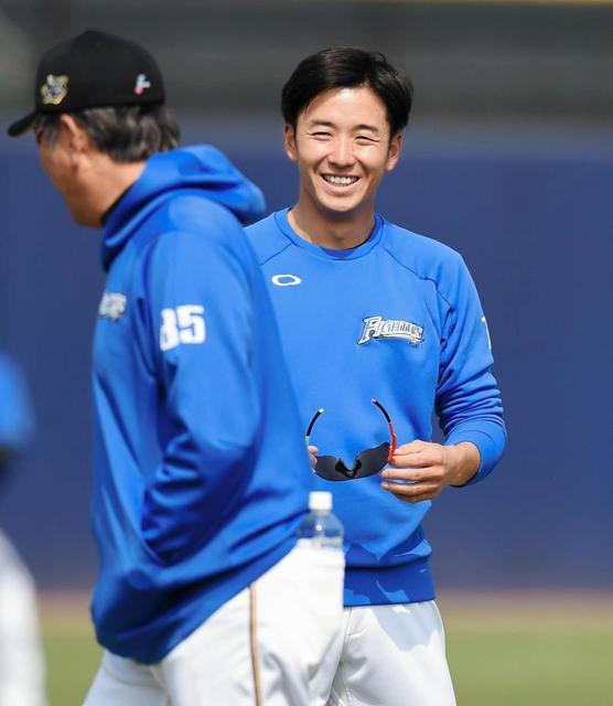 日本ハム斎藤佑、大先輩に見せた笑顔の真相は…ファンに感動を与える復活を！