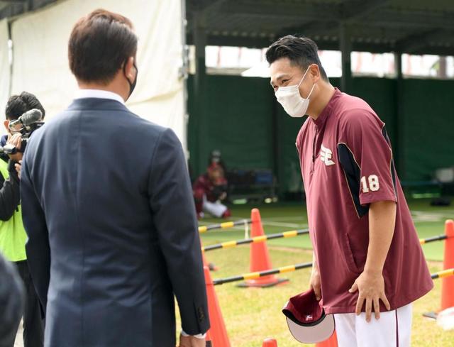 楽天・田中将大　松坂大輔氏と談笑する姿からにじんだ憧憬の念