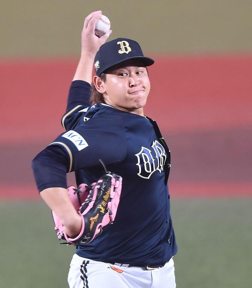 完投ならずも持ち前の投球術で今季６勝目を挙げたオリックス・宮城大弥＝９日、ＺＯＺＯマリンスタジアム（開出牧）