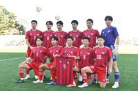 　４年ぶり１２度目の出場。試合前、記念撮影する大社イレブン＝２９日、ＮＡＣＫ５スタジアム大宮（撮影・開出牧）