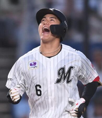 一皮むけた荒ぶる魂だ！３回、レフトへプロ初の先制満塁ホームランを放ち雄たけびを上げるロッテ・西川史礁＝７日（撮影・開出牧）