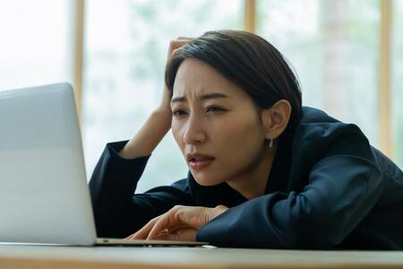 ギックリ腰になると動けない※写真はイメージです（ｐｏｎｔａ１４１４／ｓｔｏｃｋ.ａｄｏｂｅ.ｃｏｍ）