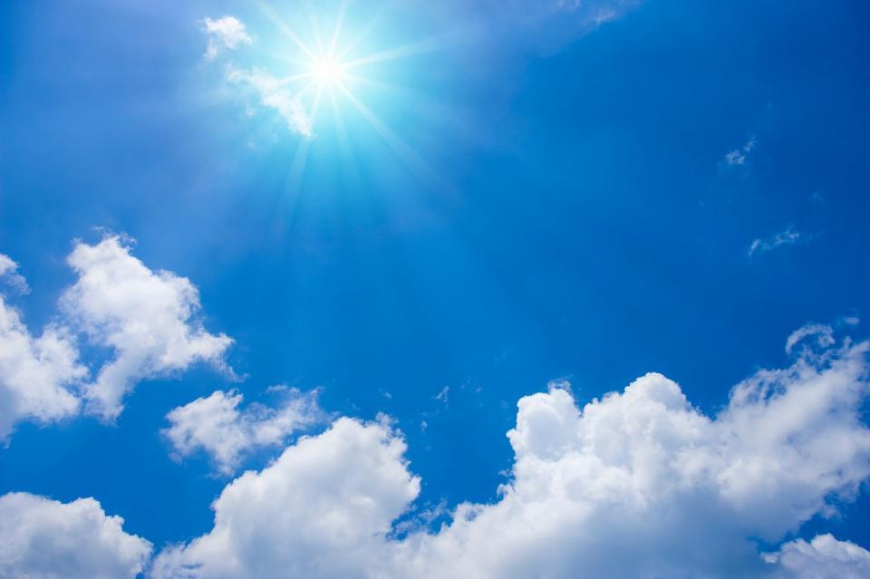 ５月の紫外線は真夏並み※写真はイメージです（ｍｉｉｋｏ／ｓｔｏｃｋ．ａｄｏｂｅ．ｃｏｍ）