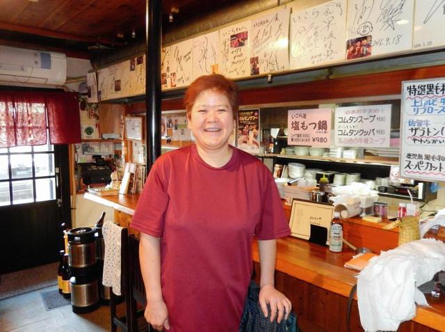 “電流爆破の女”コンバット豊田　今は焼き肉店を経営、厨房でも奮闘中