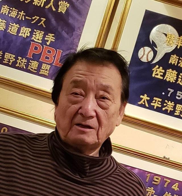 野球について熱く語る佐藤道郎さん。72歳とは思えない若々しさ