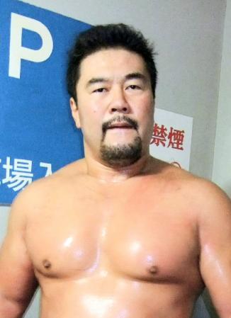 頸椎椎間板ヘルニアの手術を行っていた佐々木健介