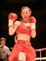 女子プロボクサー竹中佳が判定勝ち ファイト デイリースポーツオンライン