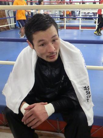 　国内での練習を打ち上げた名城信男