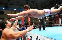 ＬＥＯＮＡ　デビュー１周年も完敗