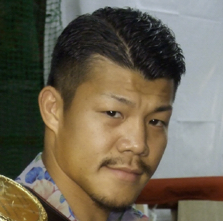 ボクシング元３階級世界王者の亀田興毅