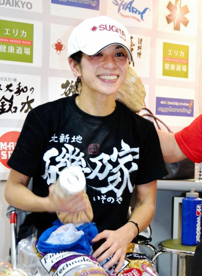 　敗戦を振り返る好川菜々