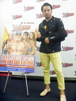 帰国会見したＷＷＥのイタミ・ヒデオ