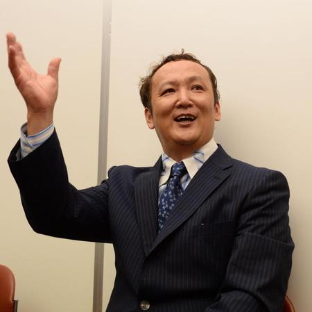 総括をする谷川広報部長＝両国国技館