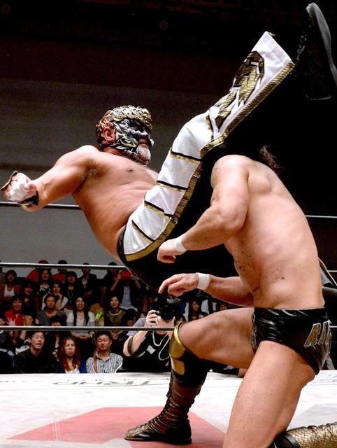 グレートムタ　メカニックバージョン　シルバーペイント グレートムタ メカニックバージョン シルバーペイント グレートムタ双