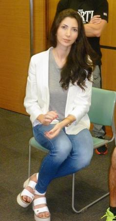 ソーサの予備検診に同席したマネジャーのナタリア・リベロさん