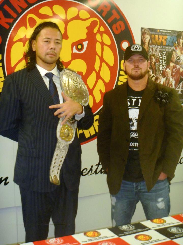 １・４東京ドームでのシングル初対決が決まった中邑真輔（左）とＡＪスタイルズ