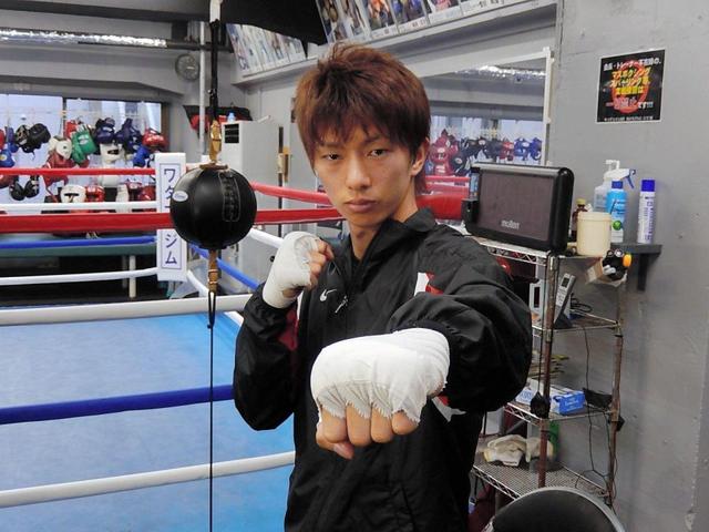 田口良一 スパーでシャープな動き披露