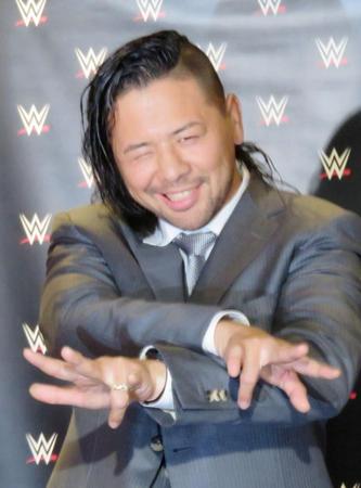 会見したＷＷＥ中邑