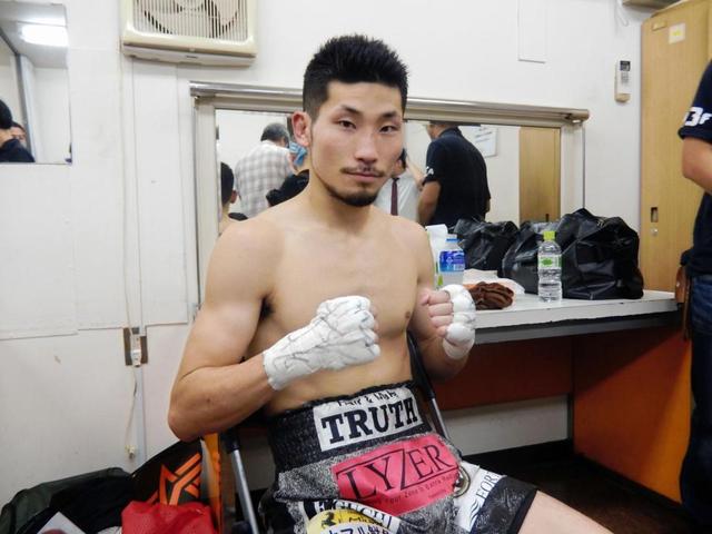 岩佐亮佑　鮮やかな３回ＫＯ勝ち「ちょっと物足りない」