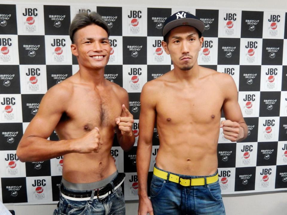 前日計量を終えた岡田（右）と青木