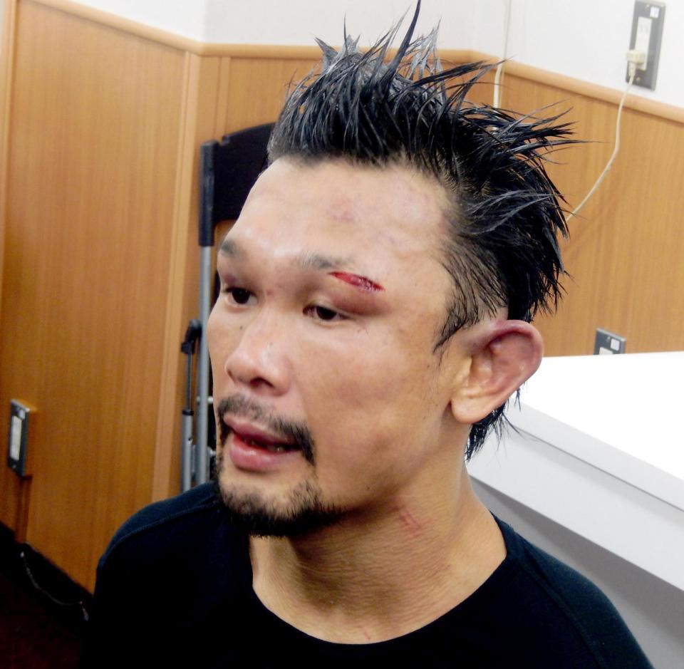 判定負けに無念そうな細野悟