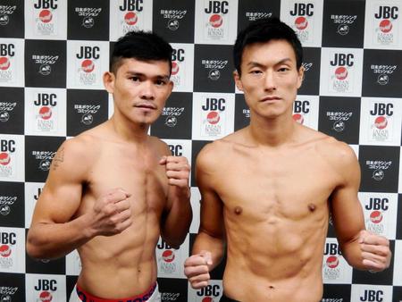 計量を終えた竹中（右）とプラガ