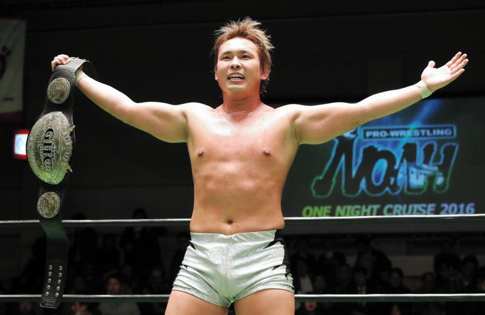 ベルトを死守した中嶋勝彦＝後楽園ホール