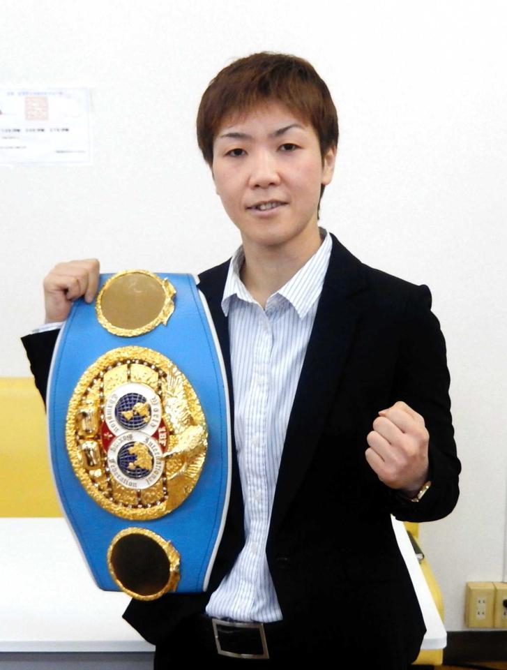 　メキシコでのＶ６戦を発表した柴田直子