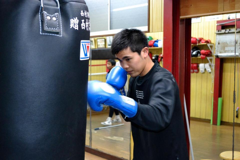 ５月７日にＷＢＣ世界ユースフェザー級の初防衛戦に挑む上原拓哉