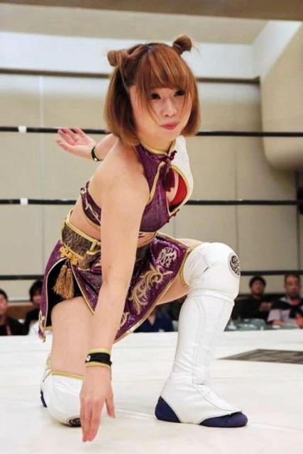 ミス・モンゴルと中野たむ“ブス対カワイイ”電流爆破決着戦　６・２４