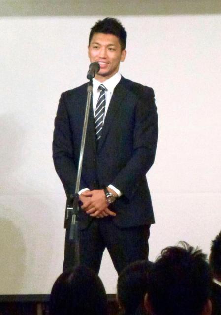 王者・村田の祝賀会に３２０人出席「喜んでいただけるような試合をしていきたい」