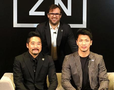 ＤＡＺＮ（ダ・ゾーン）のアンバサダーを務める村田諒太（右）が、同社の事業戦略説明会に出席した。中央は同社のジェームス・ラシュトンＣＥＯ、左は大崎貴之マーケティング・パートナーシップ　バイスプレジデント＝渋谷区内