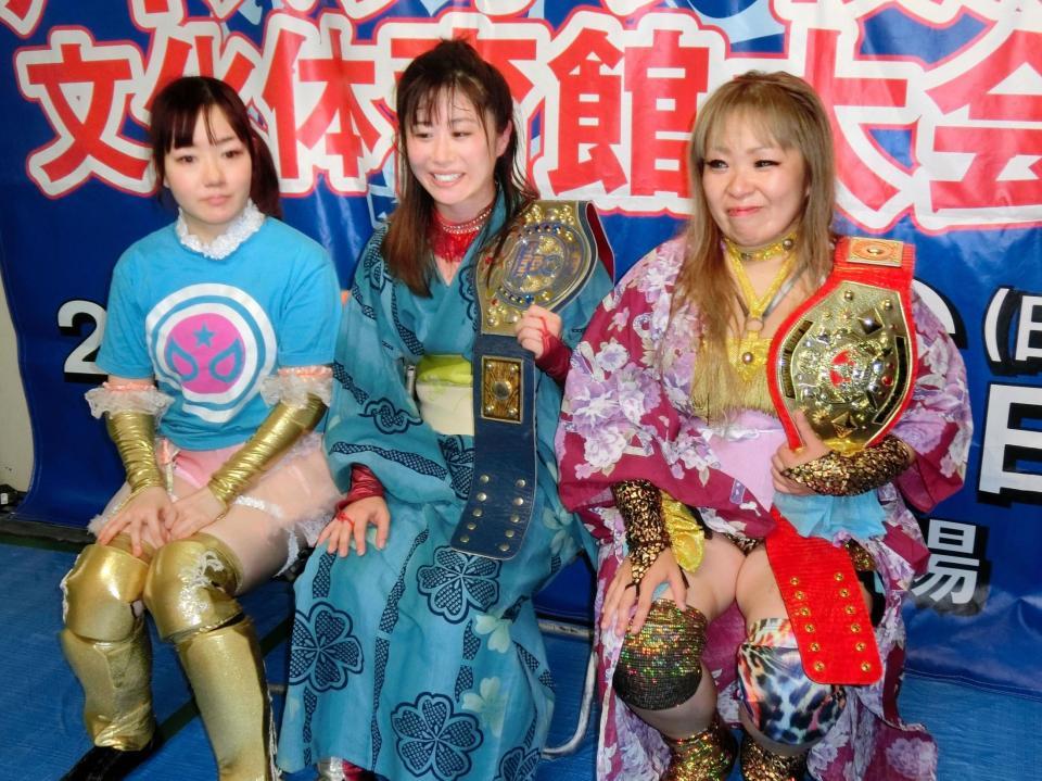 記念大会で競演した１０周年トリオ。左から松本、藤本、星＝横浜文化体育館　 