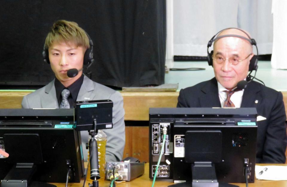 　生中継の解説を務める井上尚弥（左）と日本ボクシング連盟の鶴木良夫副会長
