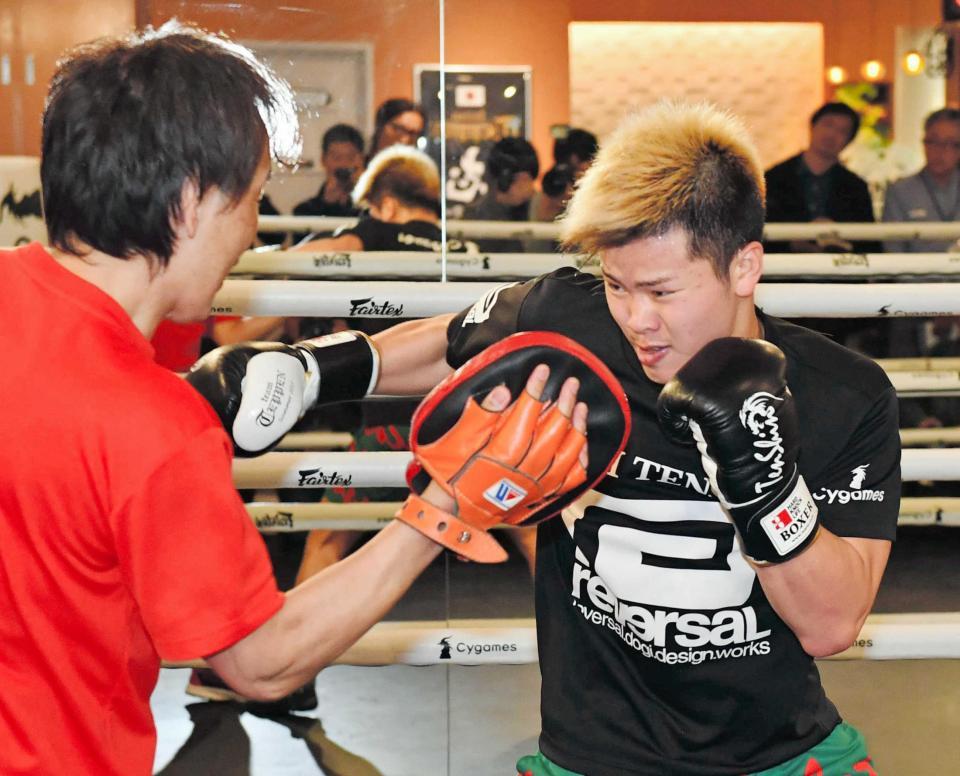 那須川天心 吸収 リナレスからメイウェザー攻略法 レスリング用シューズ着用も ファイト デイリースポーツ Online