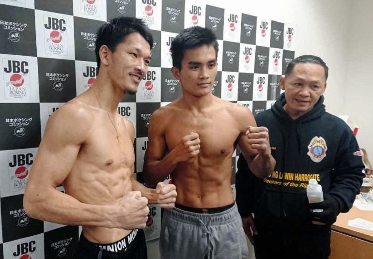 計量をパスした尾川（左）とアルデア（中央）＝東京都文京区のＪＢＣ