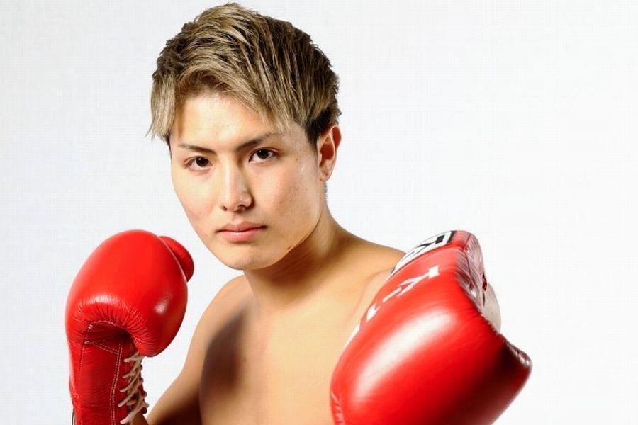 里見柚己（Ｃ）Ｇｏｏｄ　Ｌｏｓｅｒ