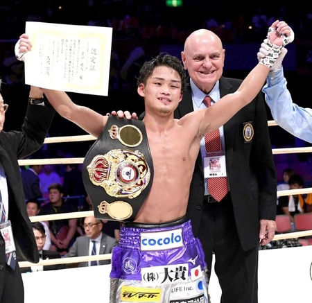 　３ー０の判定勝ちで王座防衛に成功した京口紘人（撮影・高石航平）