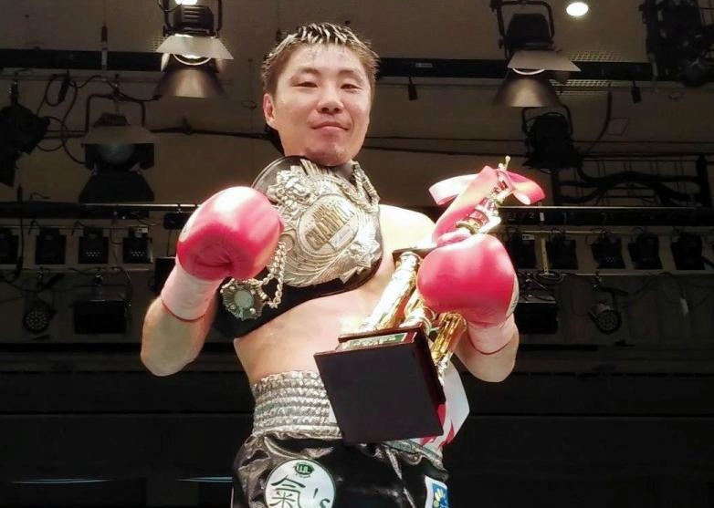 　初防衛に成功した松永宏信＝後楽園ホール