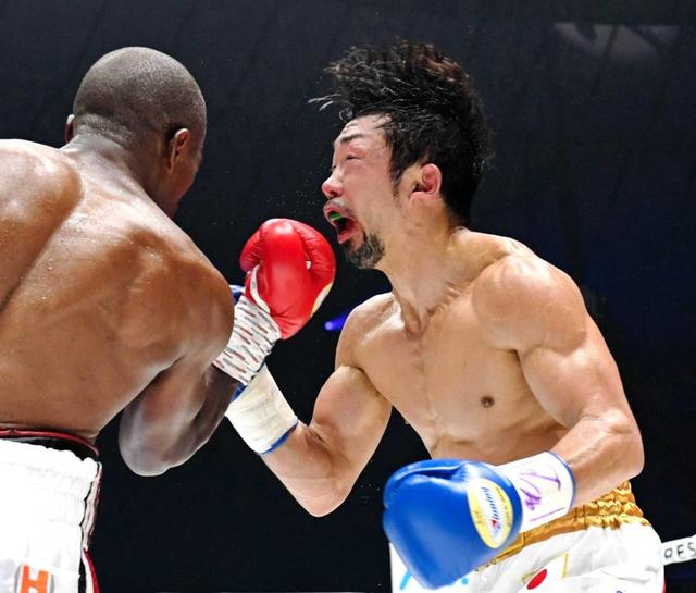 八重樫力尽きた…乱打戦の末9回TKO負け 進退については明言せず