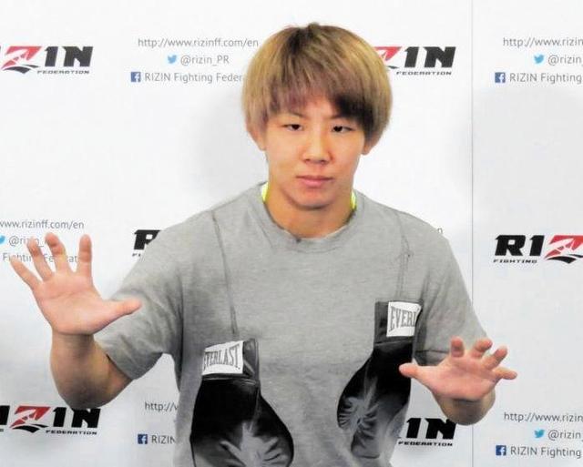 村田夏南子　ＵＦＣ参戦を発表「ＲＩＺＩＮの看板を背負って世界と闘ってきます」