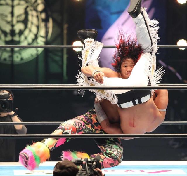 新日本プロレス　エルデスペラード　髙橋ヒロム　カマイタチ　マスク型コインケース 新日本プロレス エルデスペラード 髙橋ヒロム カマイタチ マスク