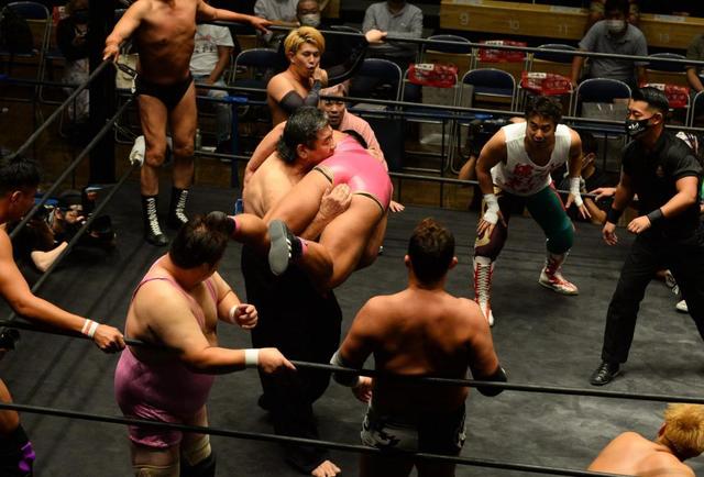 ７３歳 タイガー戸口が奮闘 今のレスラーは勉強不足 日本プロレス史７０周年大会 ファイト デイリースポーツ Online